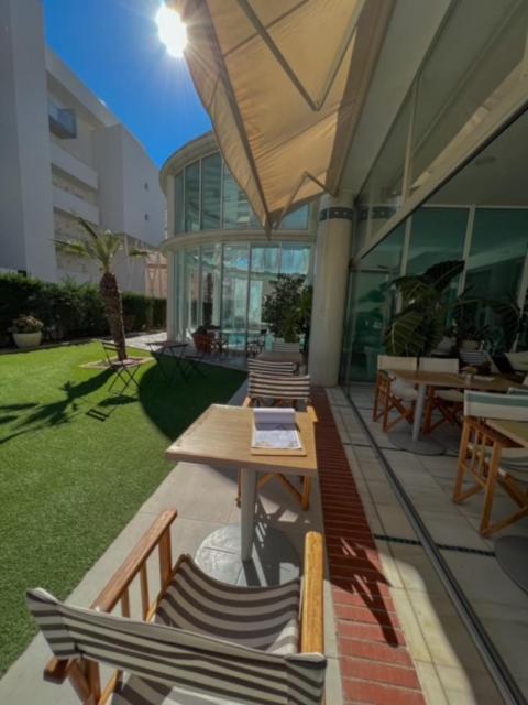 Hotel & Apartaments Thalassa Sport & Spa Roses Exterior foto