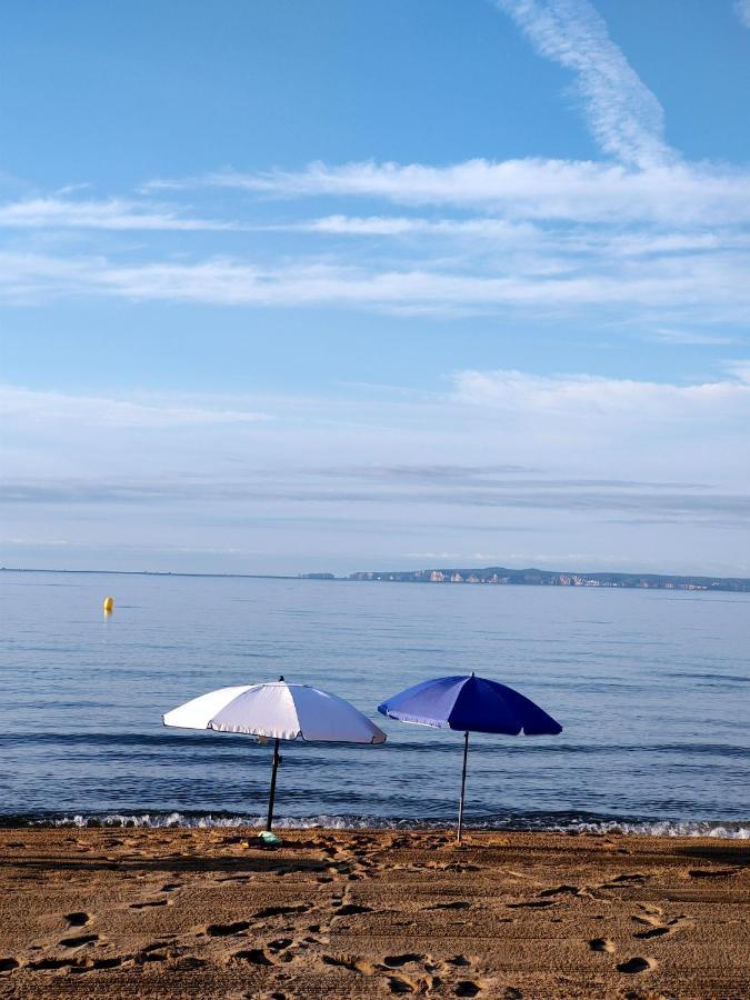 Hotel & Apartaments Thalassa Sport & Spa Roses Exterior foto
