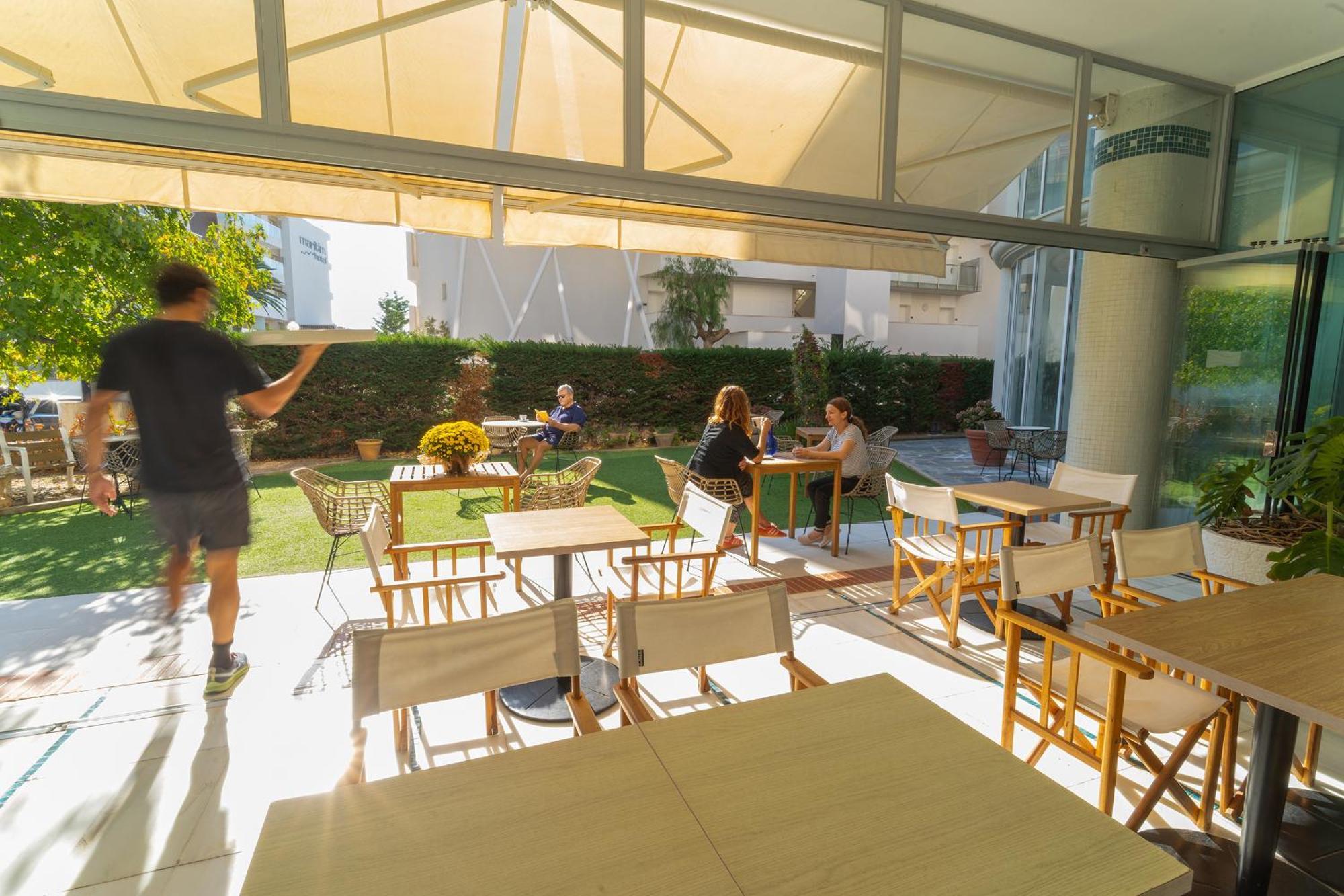 Hotel & Apartaments Thalassa Sport & Spa Roses Exterior foto