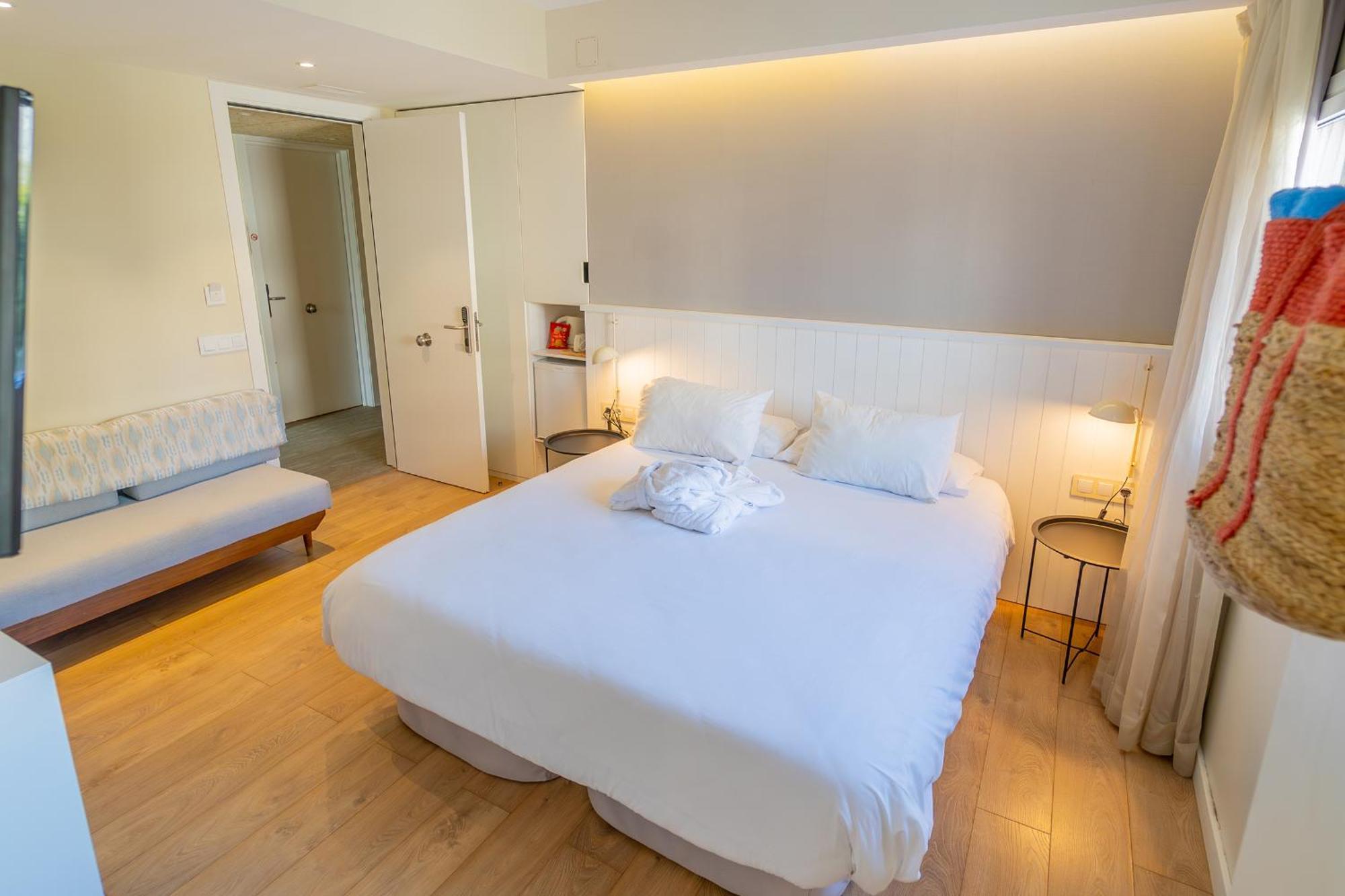 Hotel & Apartaments Thalassa Sport & Spa Roses Exterior foto